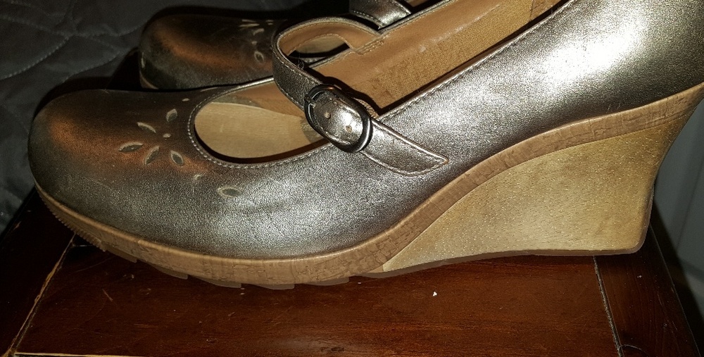 Kenneth Cole Mary Jane wedge